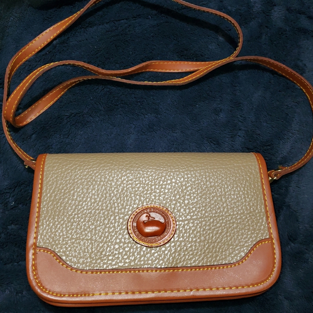 Dooney & Bourke bag
